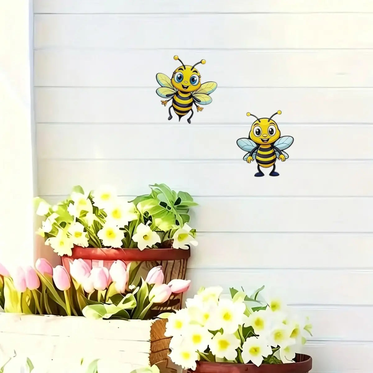 2Pcs Metal Bee Wall Decor, Cute Garden Bees with Detailed Wings & Antennae, Durable Iron Garden Sculptures Statues for Fence, Easy-Hang Lightweight Decoration, Garden Accessories