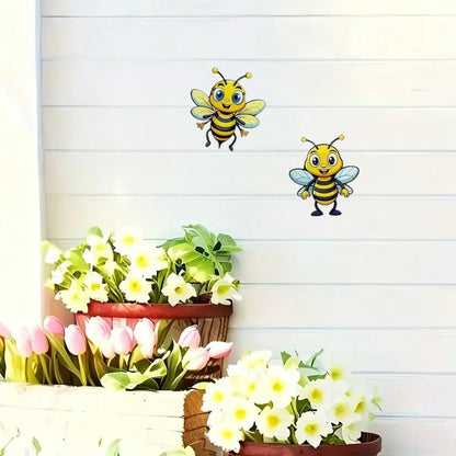 2Pcs Metal Bee Wall Decor, Cute Garden Bees with Detailed Wings & Antennae, Durable Iron Garden Sculptures Statues for Fence, Easy-Hang Lightweight Decoration, Garden Accessories