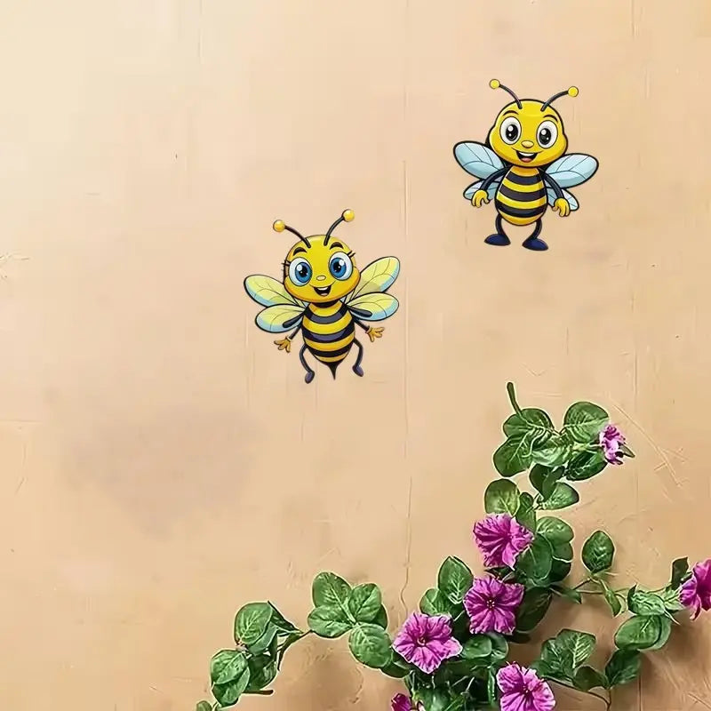 2Pcs Metal Bee Wall Decor, Cute Garden Bees with Detailed Wings & Antennae, Durable Iron Garden Sculptures Statues for Fence, Easy-Hang Lightweight Decoration, Garden Accessories
